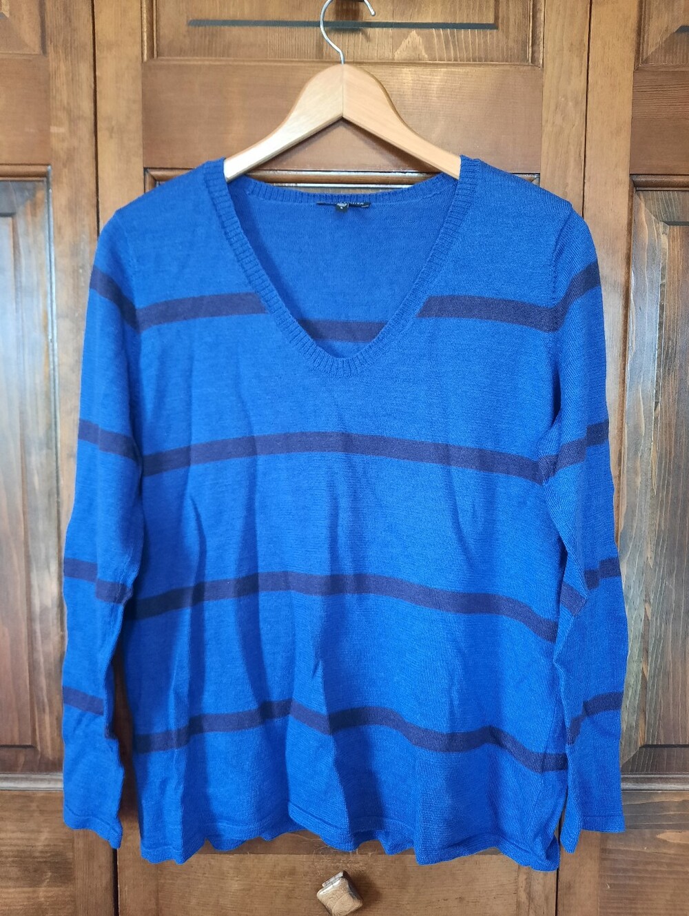 Eileen Fisher 100% Merino Wool Cobalt Blue Striped V-neck Knit Sweater Size S